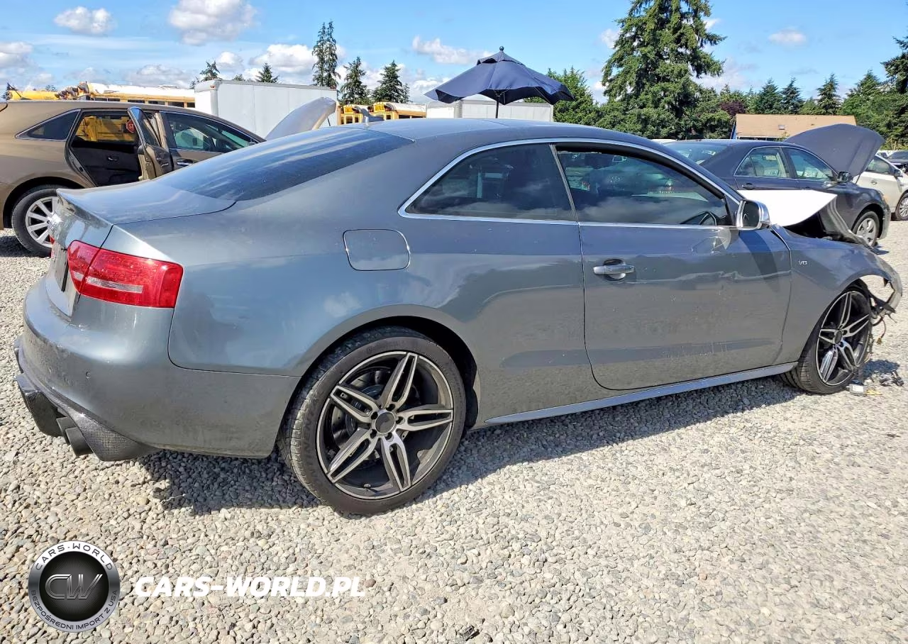 2012 Audi S5 Prestige VIN:WAUVVAFR9CA002361 - 3