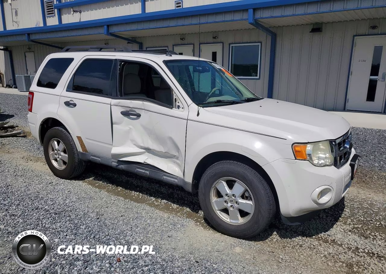 2010 Ford Escape Xlt VIN:1FMCU0D79AKC65574 - 4