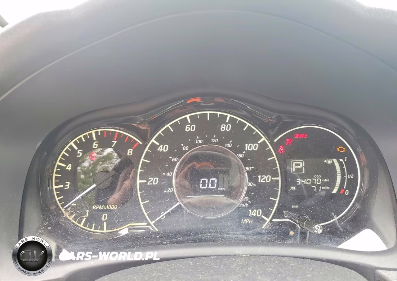 2018 Nissan Versa Note Sv VIN:3N1CE2CP8JL357565 - 9
