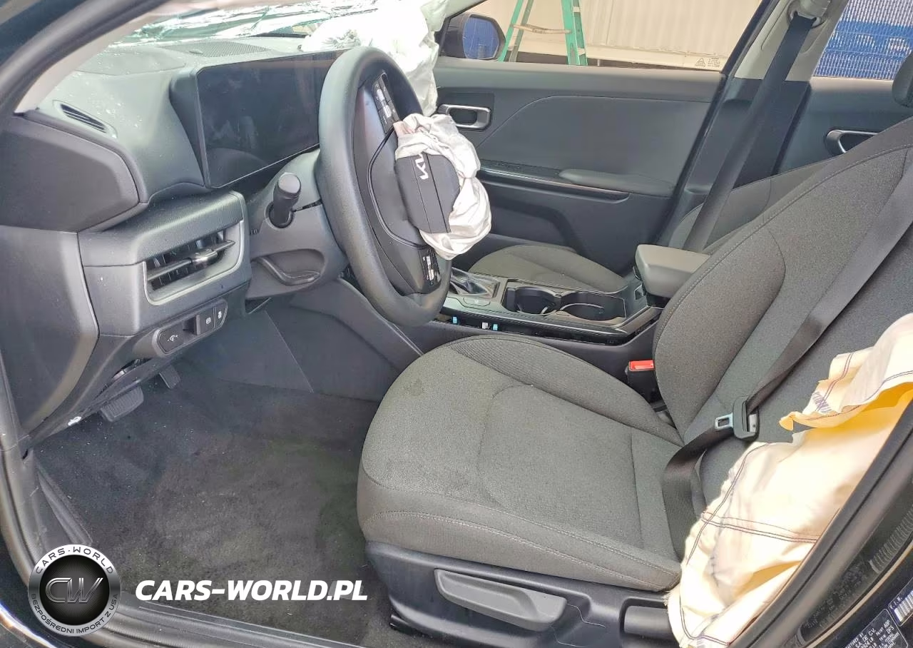 2025 Kia K4 Lxs VIN:3KPFT4DE6SE074760 - 7