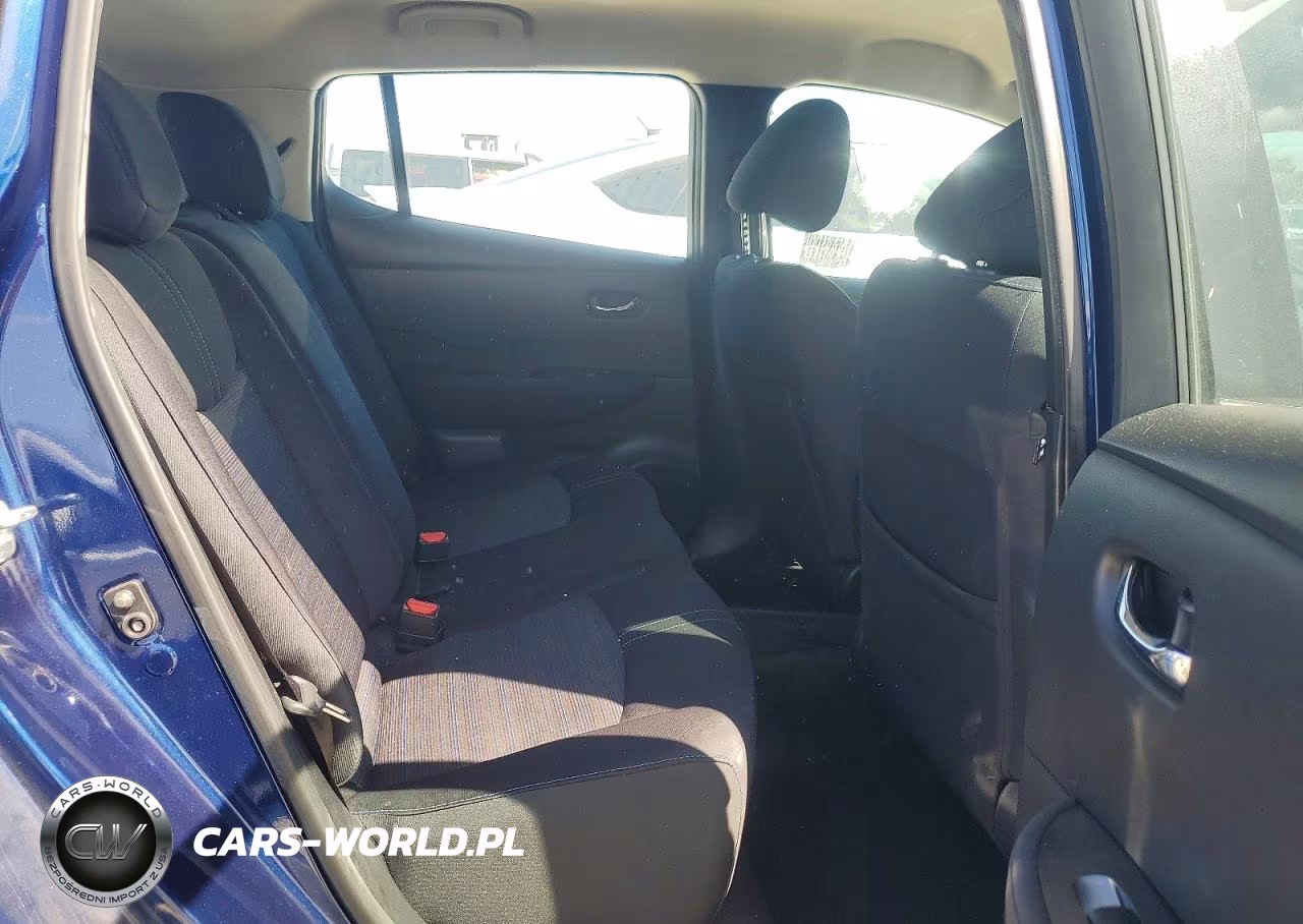 2019 Nissan Leaf S VIN:1N4AZ1CPXKC305702 - 10