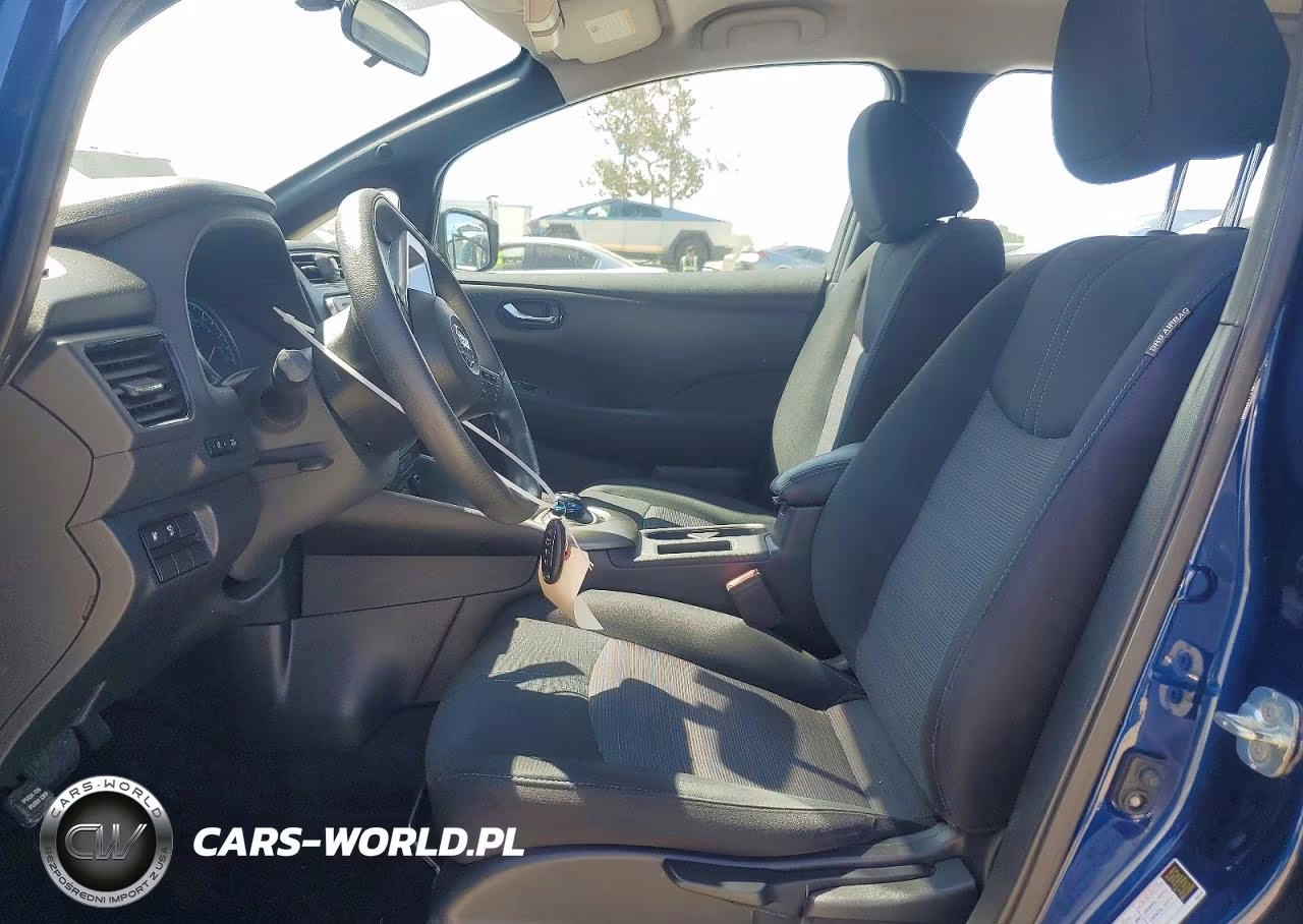 2019 Nissan Leaf S VIN:1N4AZ1CPXKC305702 - 7