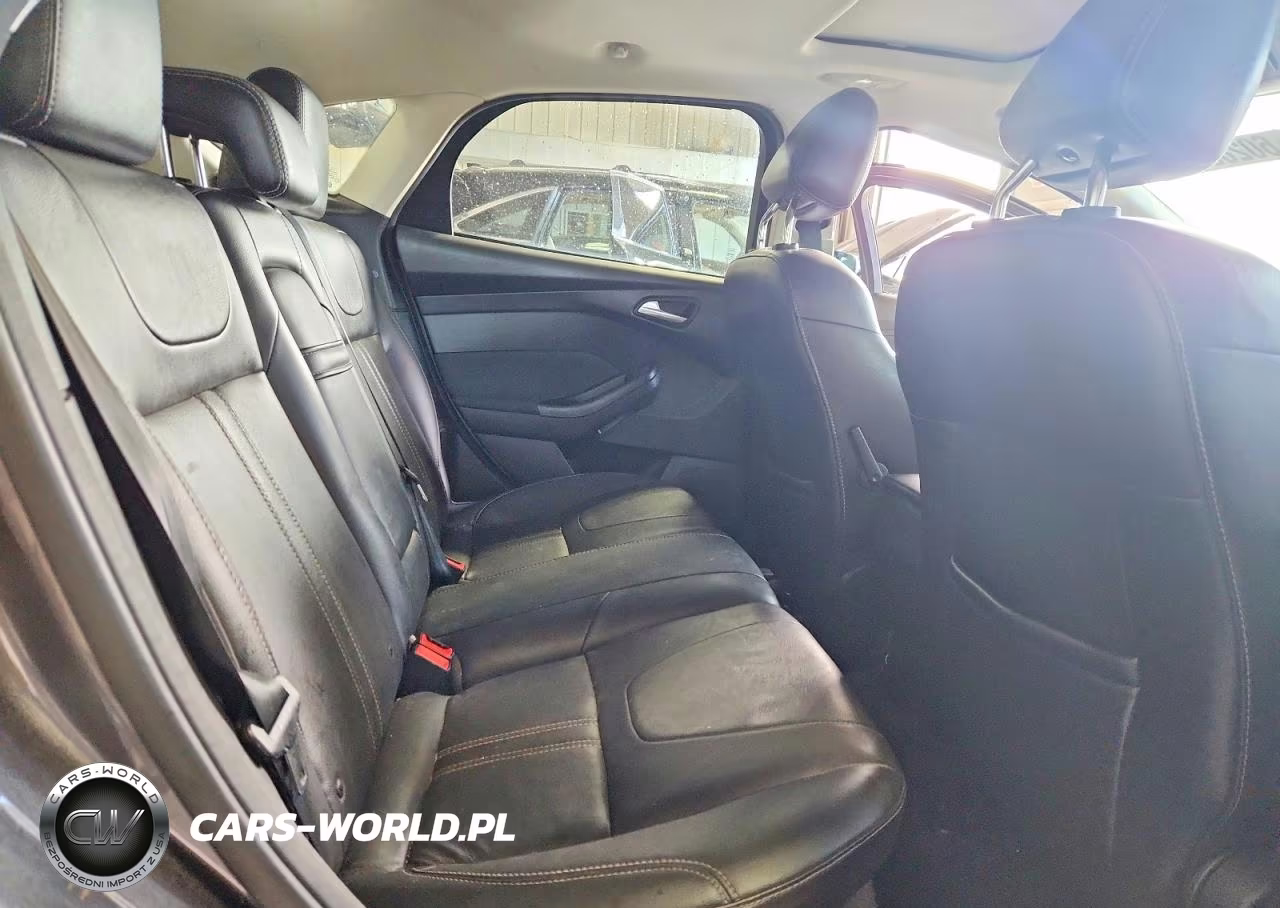 2012 Ford Focus VIN:1FAHP3M25CL189944 - 10