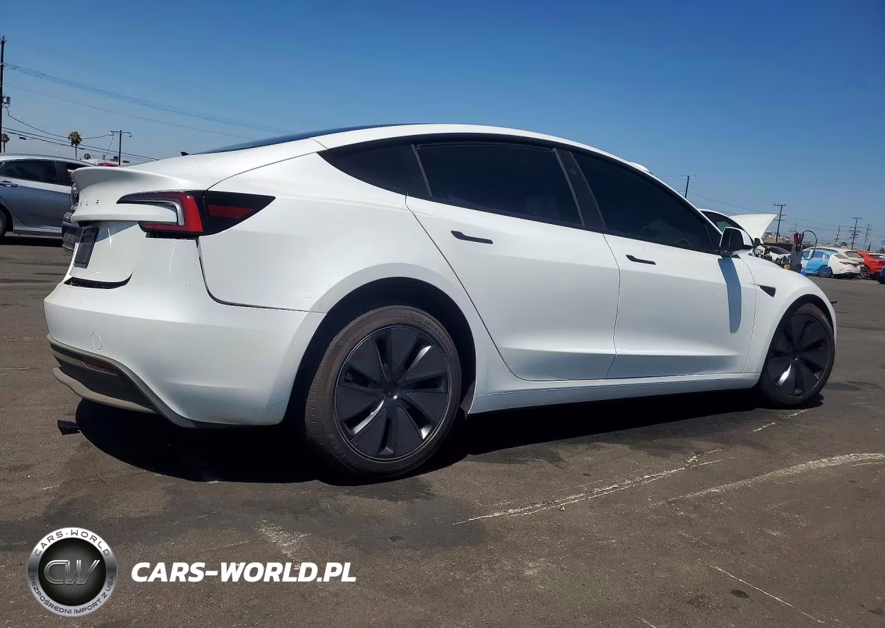 2026 Tesla Model 3 VIN:5YJ3E1EA2TF196289 - 3
