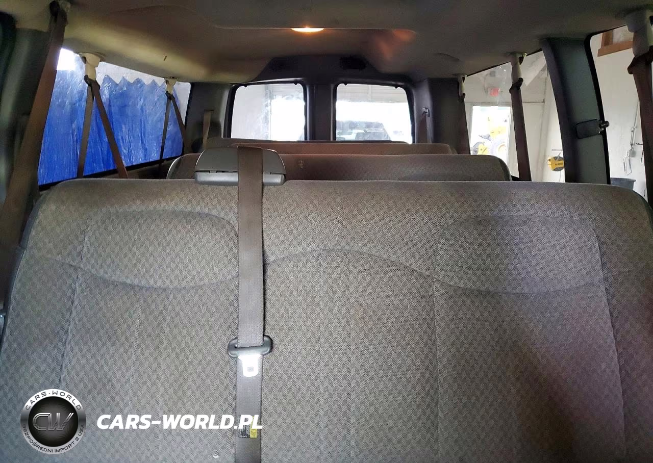 2003 GMC Savana G3500 VIN:1GJHG39UX31188622 - 10