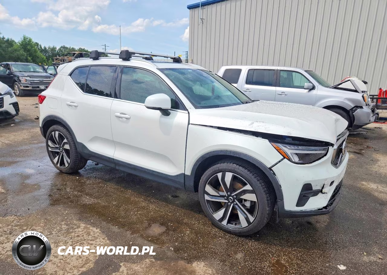 2023 Volvo Xc40 Plus VIN:YV4L12UN6P2954629 - 4