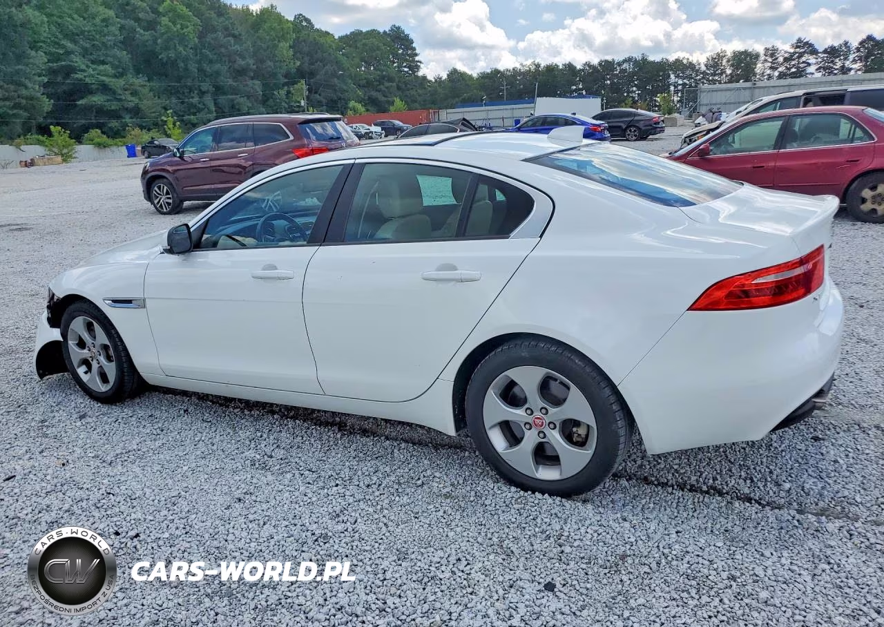 2018 Jaguar Xe VIN:SAJAR4FX2JCP34422 - 2