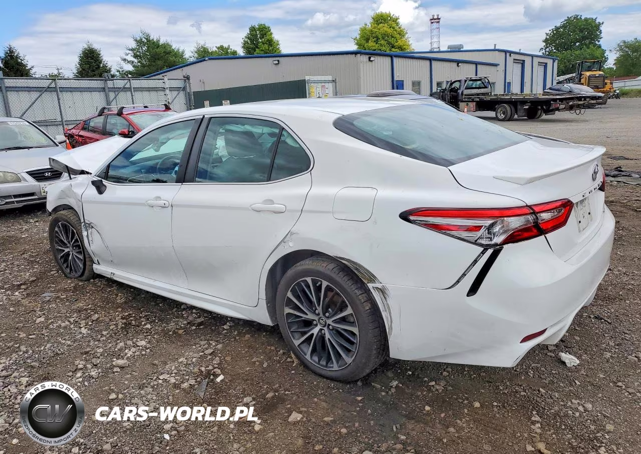 2018 Toyota Camry Se VIN:4T1B11HKXJU134974 - 2