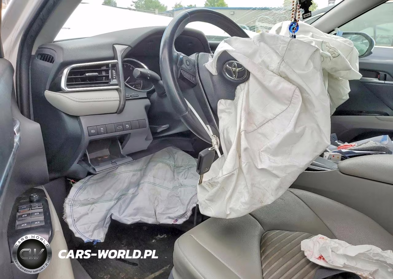 2018 Toyota Camry Se VIN:4T1B11HKXJU134974 - 8