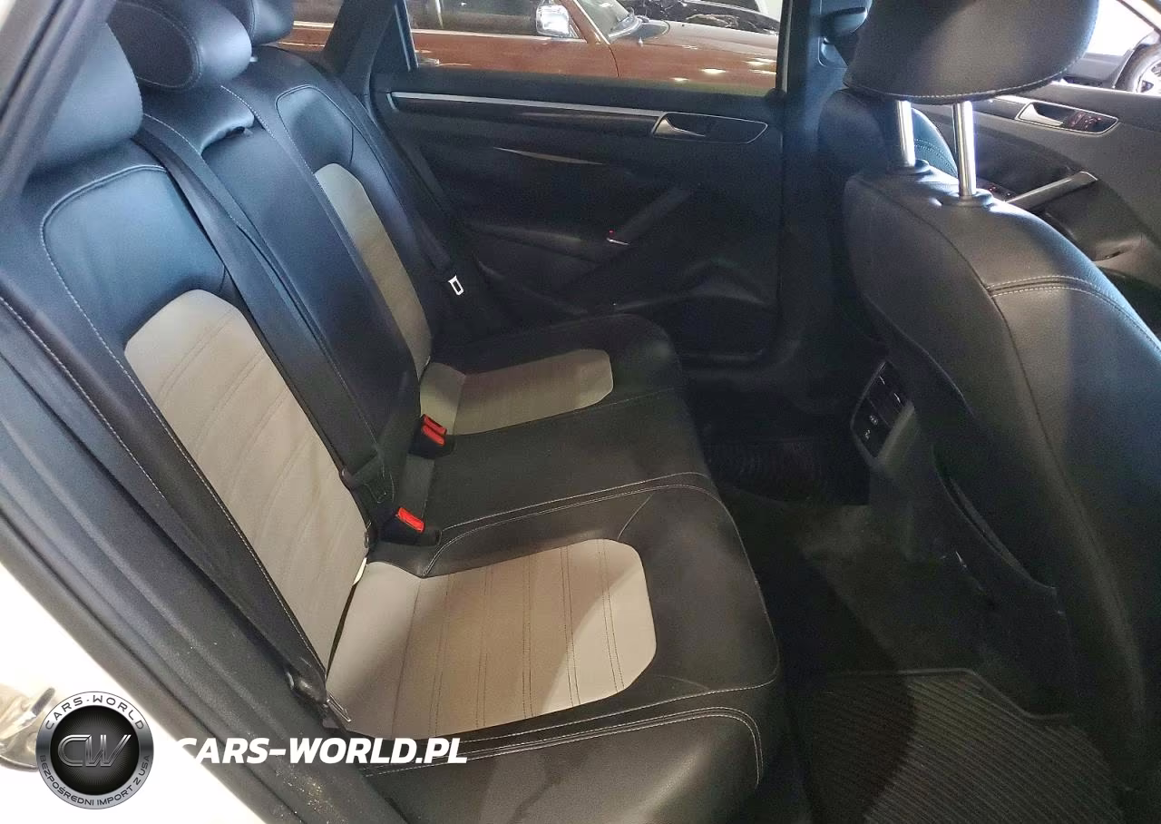 2018 Volkswagen Passat Gt VIN:1VWJM7A33JC036840 - 10