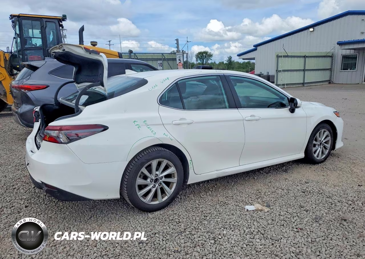 2021 Toyota Camry Le VIN:4T1R11AK1MU489450 - 3