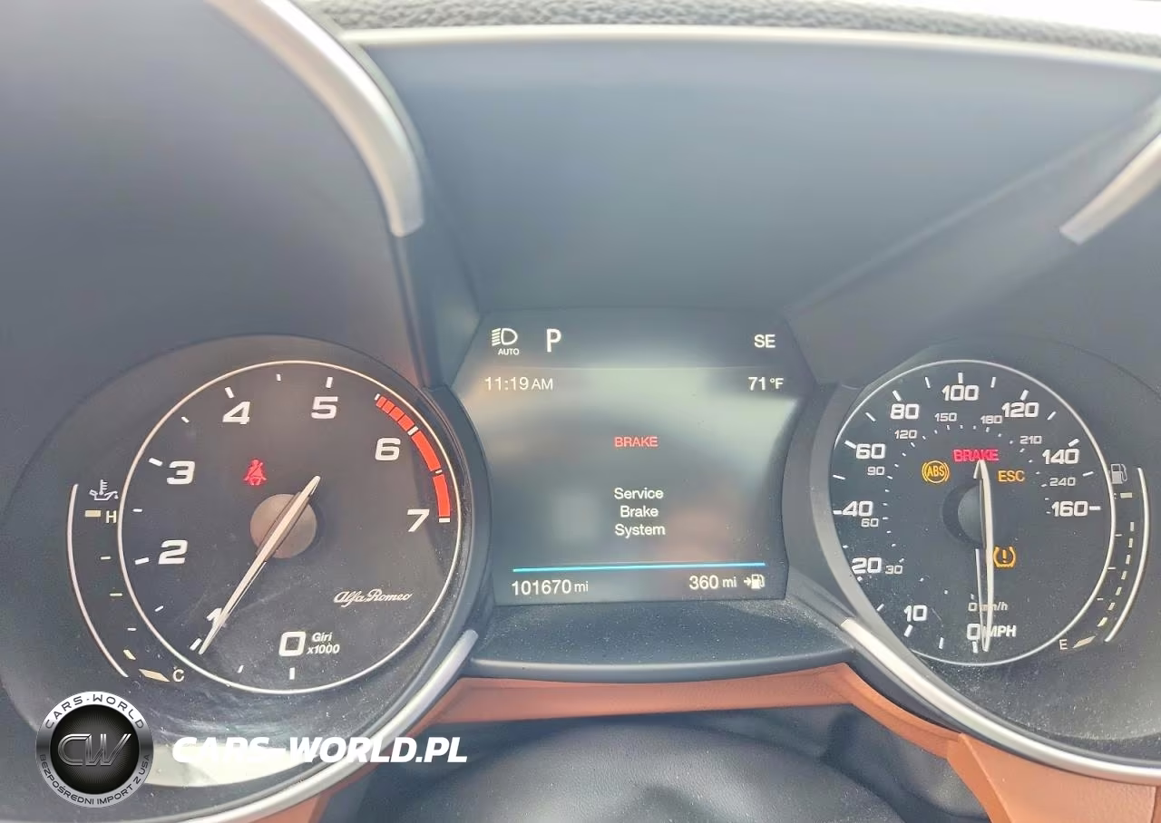 2019 Alfa Romeo Giulia VIN:ZARFANAN7K7605793 - 9