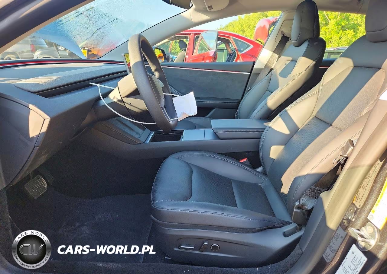 2025 Tesla Model 3 VIN:5YJ3E1EB7SF021060 - 7