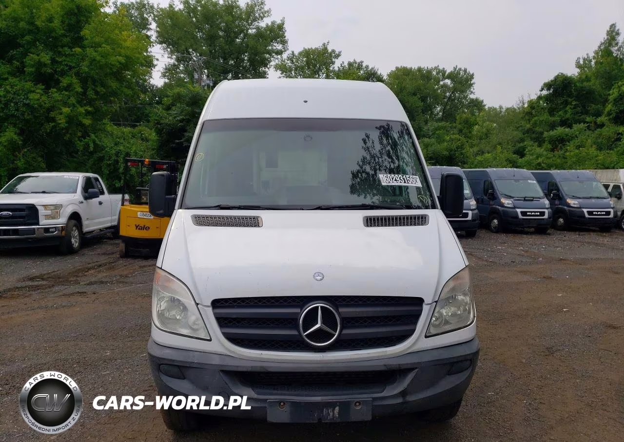 2012 Mercedes-Benz Sprinter 2500 Delivery Van VIN:WD3PE8CB2C5712393 - 5