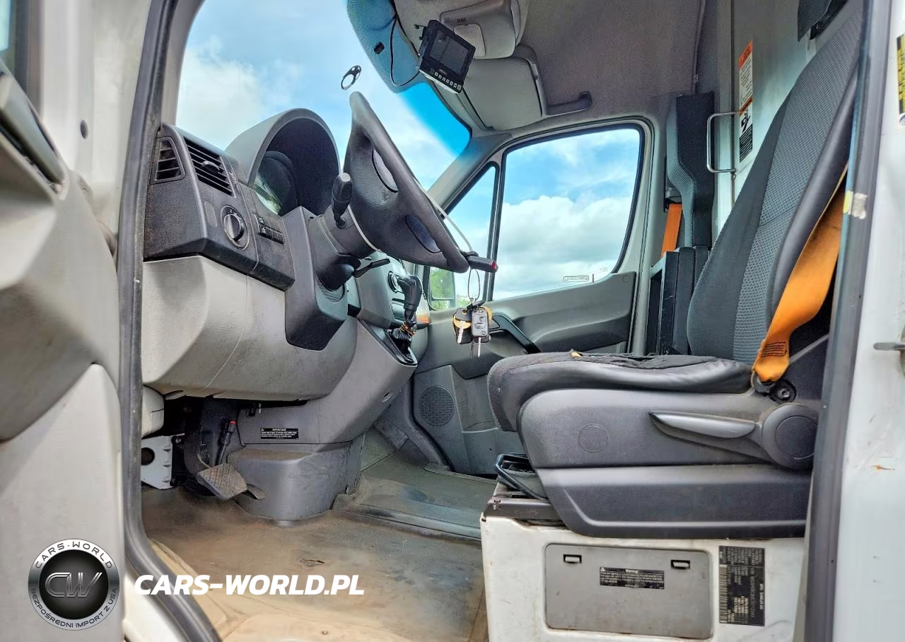 2012 Mercedes-Benz Sprinter 2500 Delivery Van VIN:WD3PE8CB2C5712393 - 7