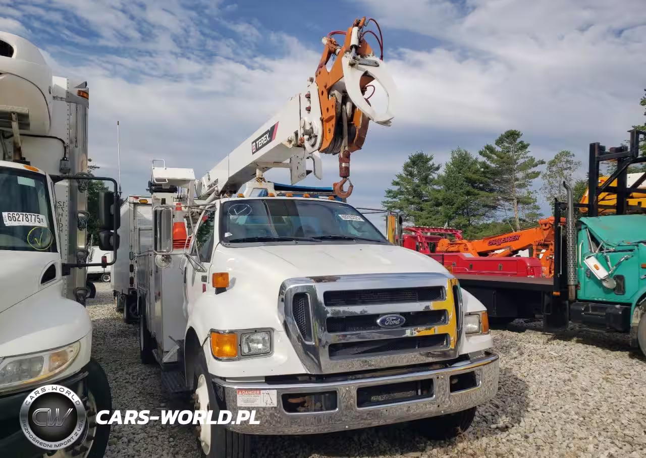 2012 Ford F750 Super Duty Crane Truck