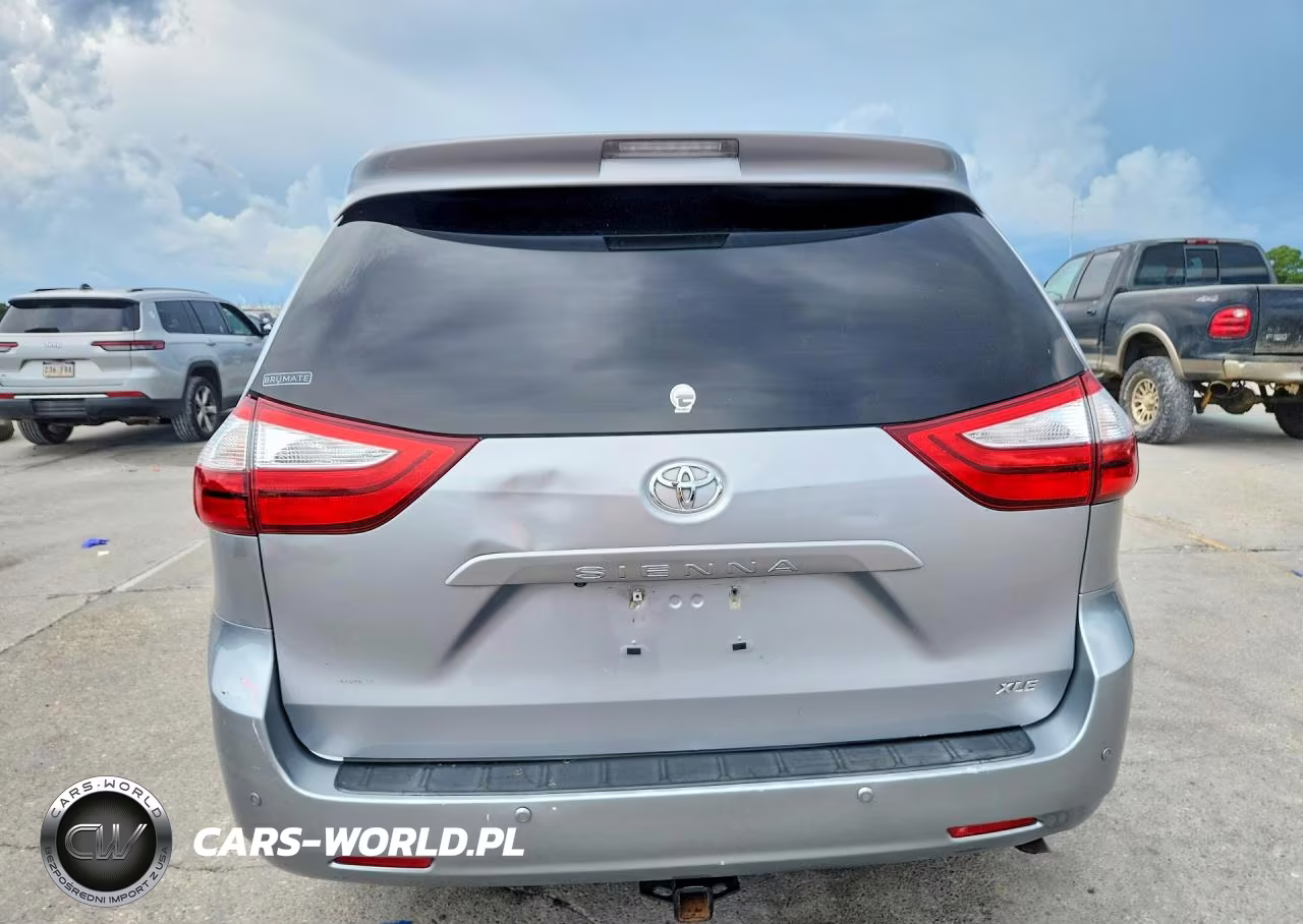 2015 Toyota Sienna Xle 8-Passenger VIN:5TDYK3DC8FS582339 - 6
