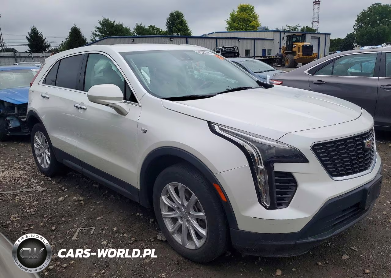 2022 Cadillac Xt4 Luxury VIN:1GYFZBR47NF120281 - 4