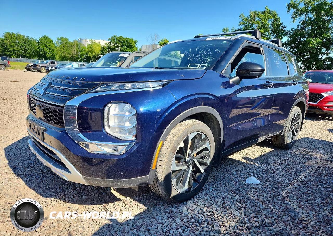 2022 Mitsubishi Outlander Se – zdjęcie 1 z 13
