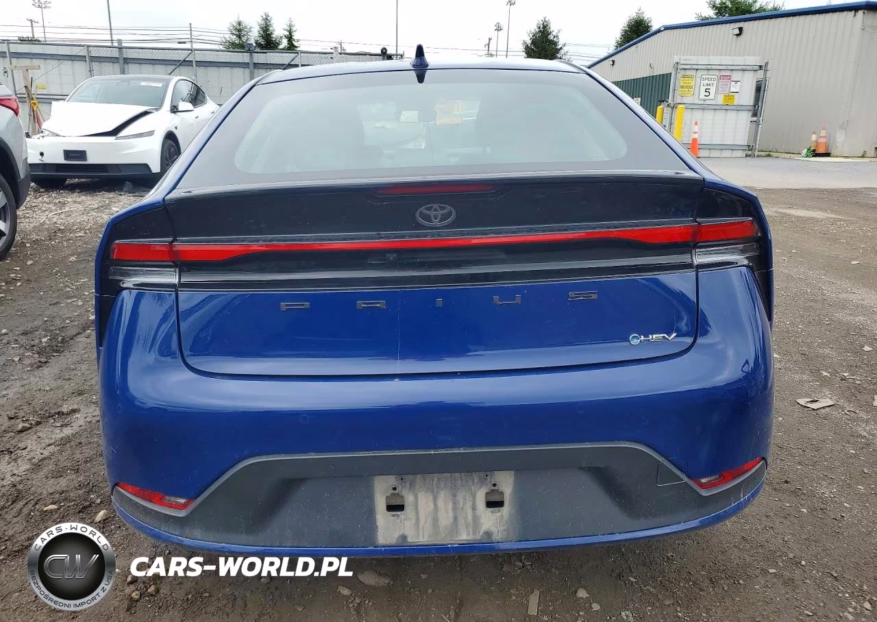 2025 Toyota Prius Le VIN:JTDACAAU5S3054740 - 6