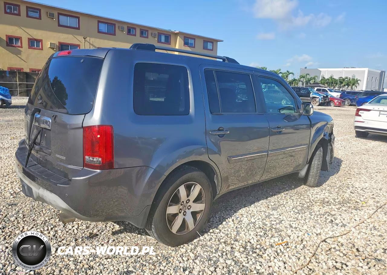 2012 Honda Pilot Touring VIN:5FNYF3H99CB021814 - 3