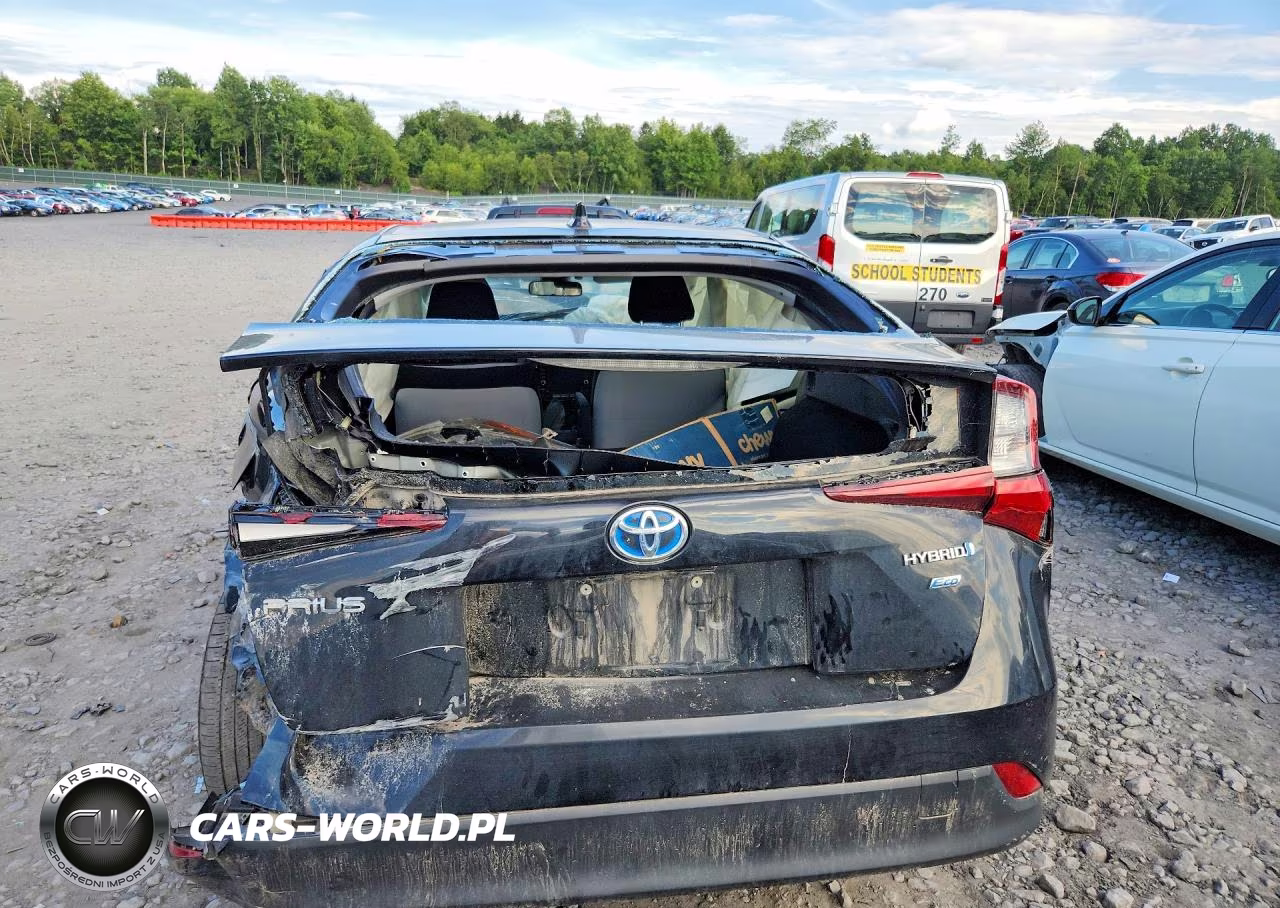 2020 Toyota Prius L Eco VIN:JTDKARFUXL3114434 - 6