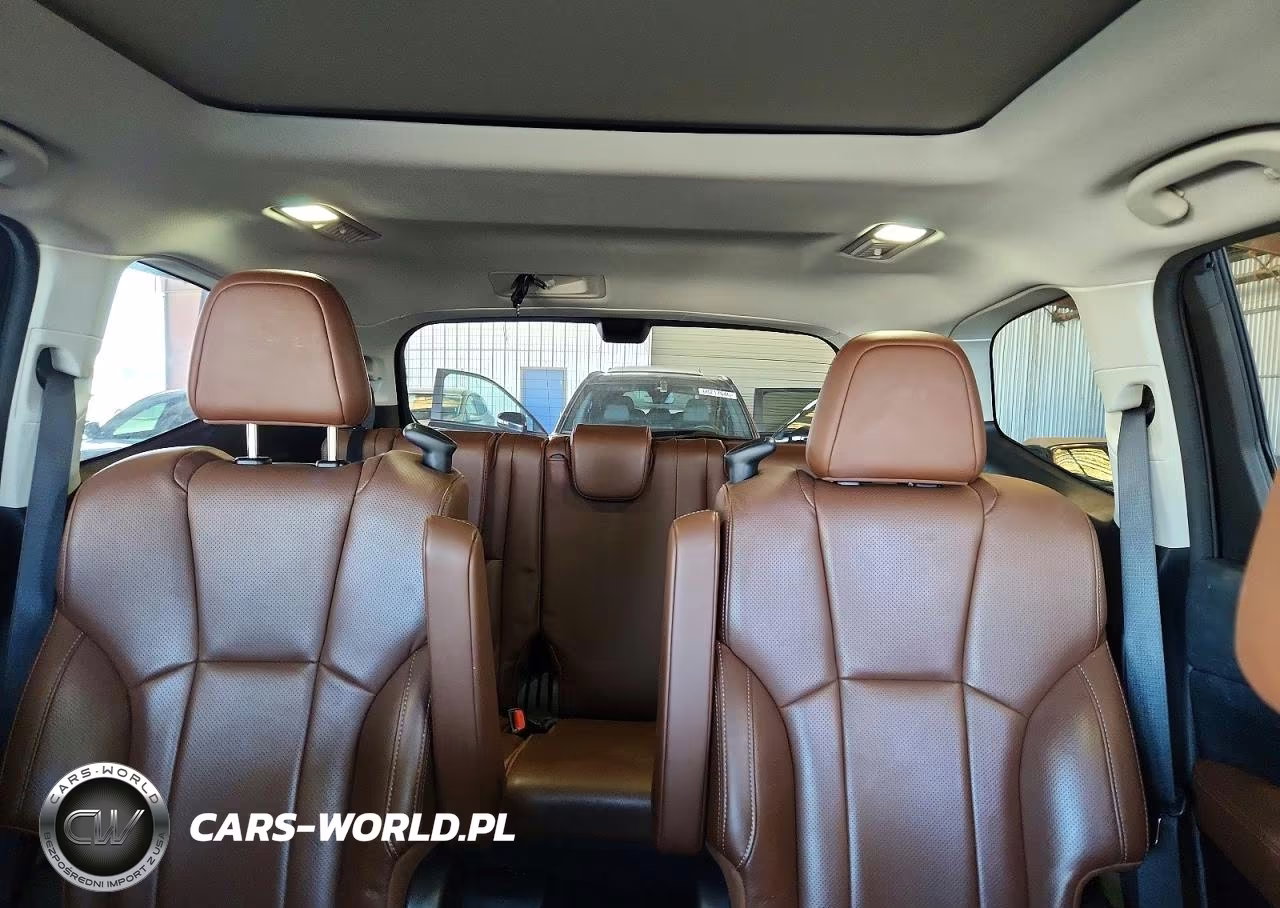 2023 Subaru Ascent Touring VIN:4S4WMAWD0P3420781 - 10
