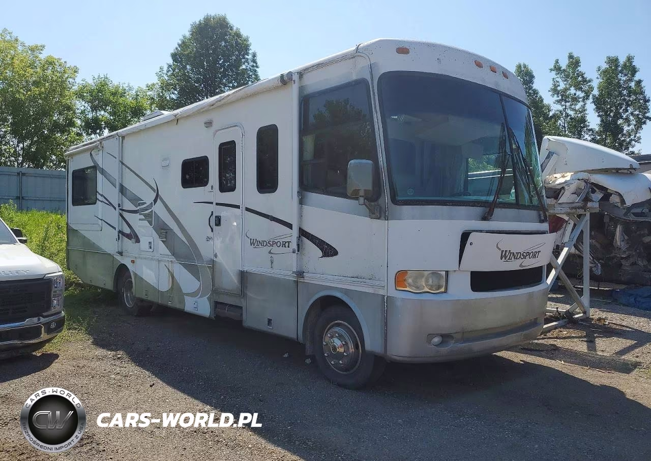 2003 Workhorse W22 Rv