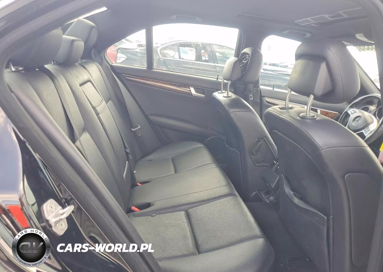 2012 Mercedes-Benz C 250 VIN:WDDGF4HB4CA623264 - 10