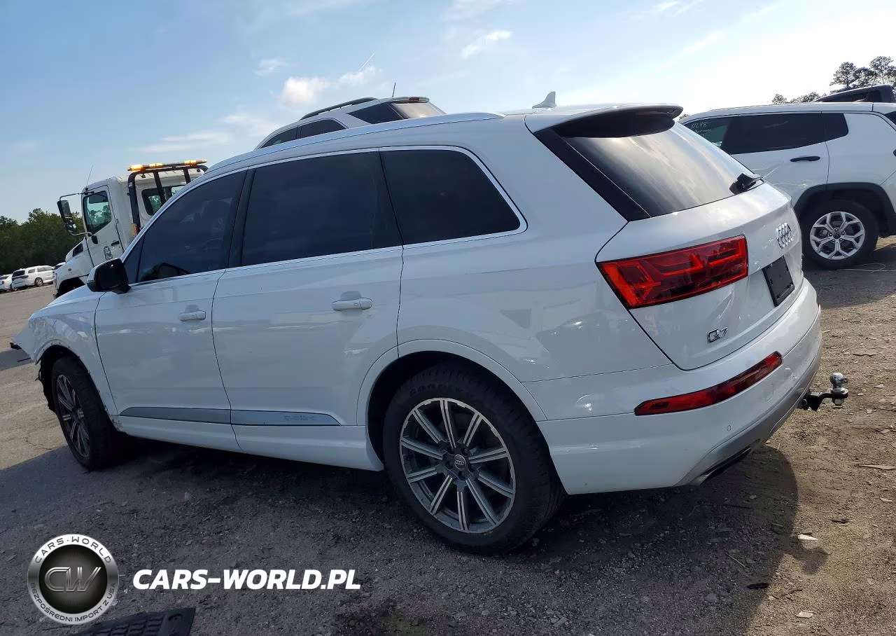 2017 Audi Q7 Prestige VIN:WA1VAAF78HD000176 - 2