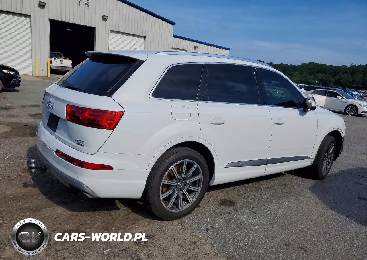 2017 Audi Q7 Prestige VIN:WA1VAAF78HD000176 - 3