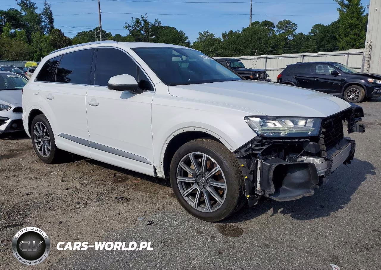 2017 Audi Q7 Prestige VIN:WA1VAAF78HD000176 - 4
