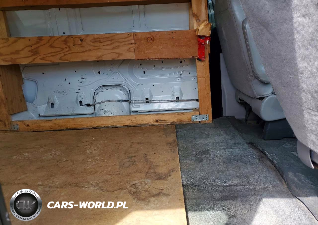 2001 Ford Econoline E250 Van VIN:1FTNE24L01HB73074 - 11