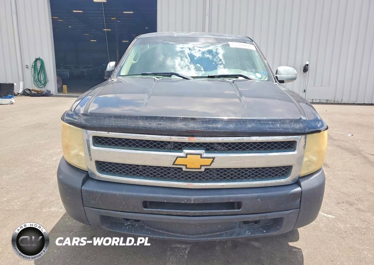 2011 Chevrolet Silverado C1500 VIN:1GCNCPEX4BZ111192 - 5