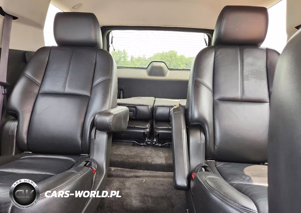 2011 Chevrolet Tahoe C1500 Lt VIN:1GNSCBE05BR382049 - 10