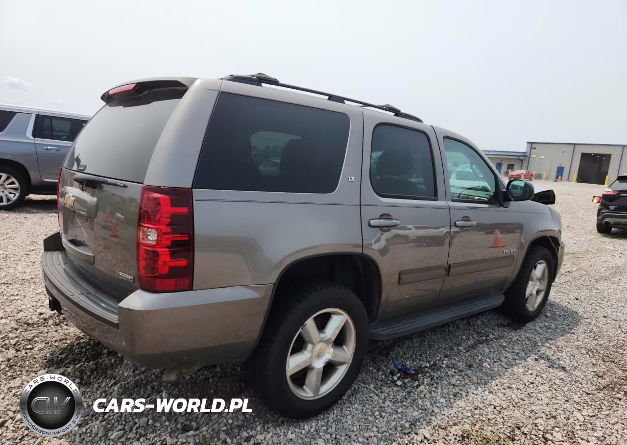 2011 Chevrolet Tahoe C1500 Lt VIN:1GNSCBE05BR382049 - 3