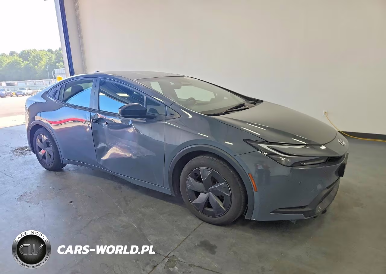2023 Toyota Prius Le VIN:JTDACAAU6P3005036 - 4