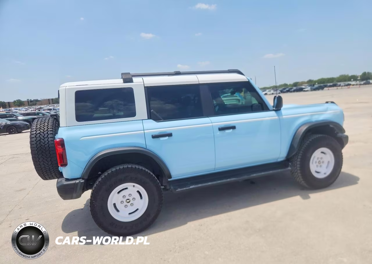 2025 Ford Bronco Heritage VIN:1FMEE4DP4SLA43081 - 3