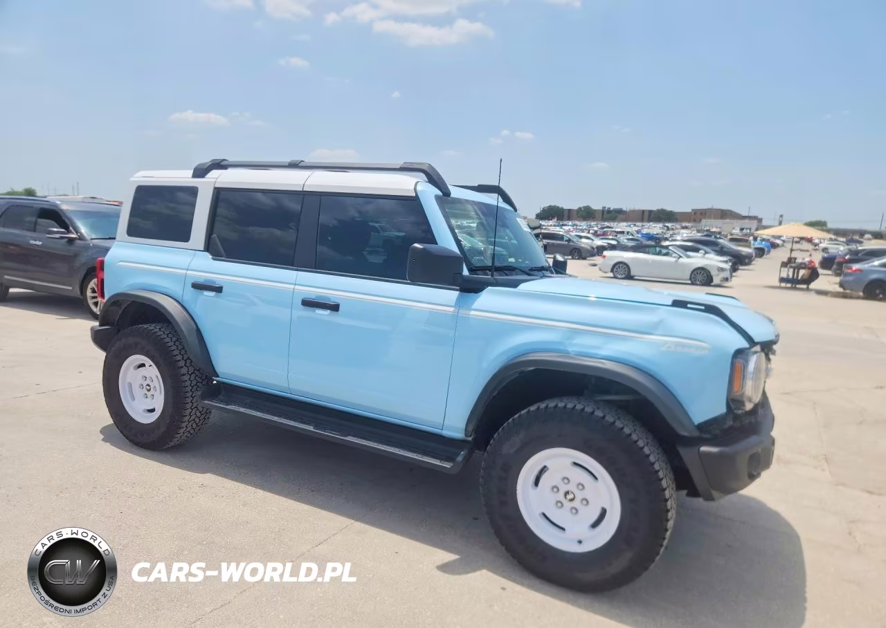 2025 Ford Bronco Heritage VIN:1FMEE4DP4SLA43081 - 4