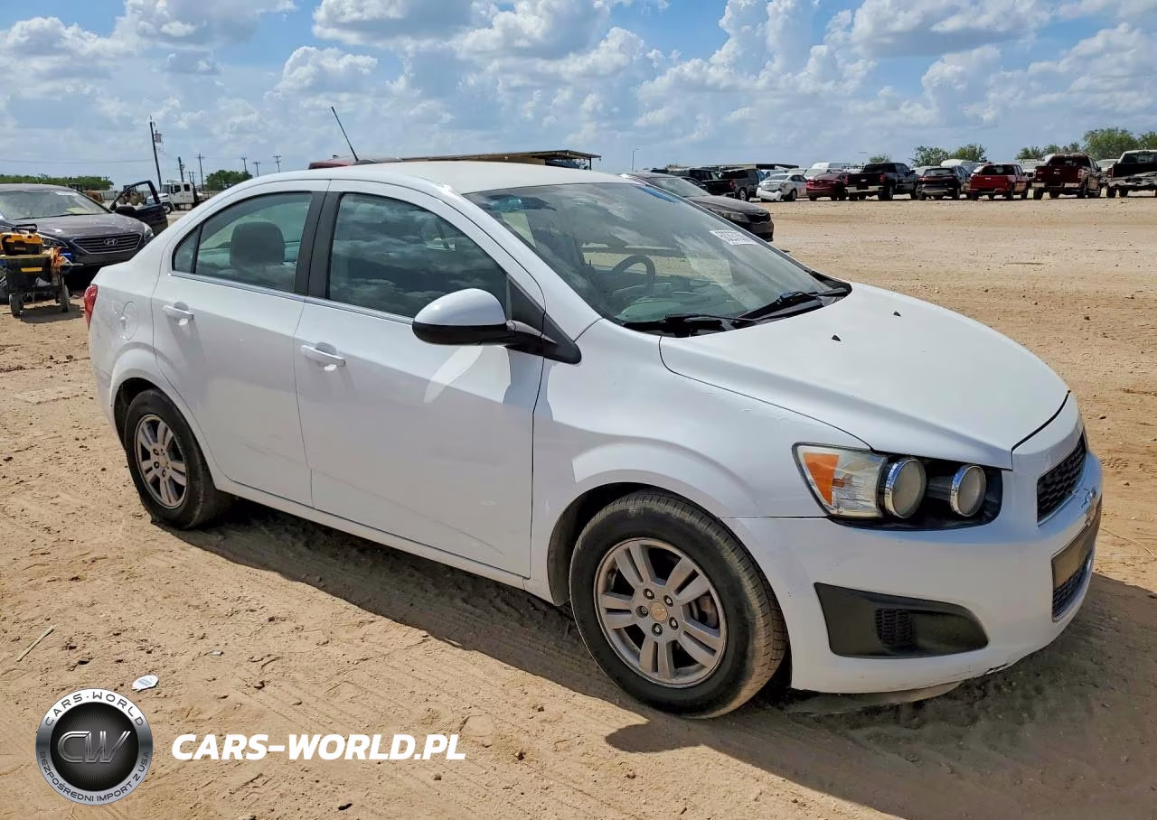 2016 Chevrolet Sonic Lt VIN:1G1JC5SH7G4137637 - 4