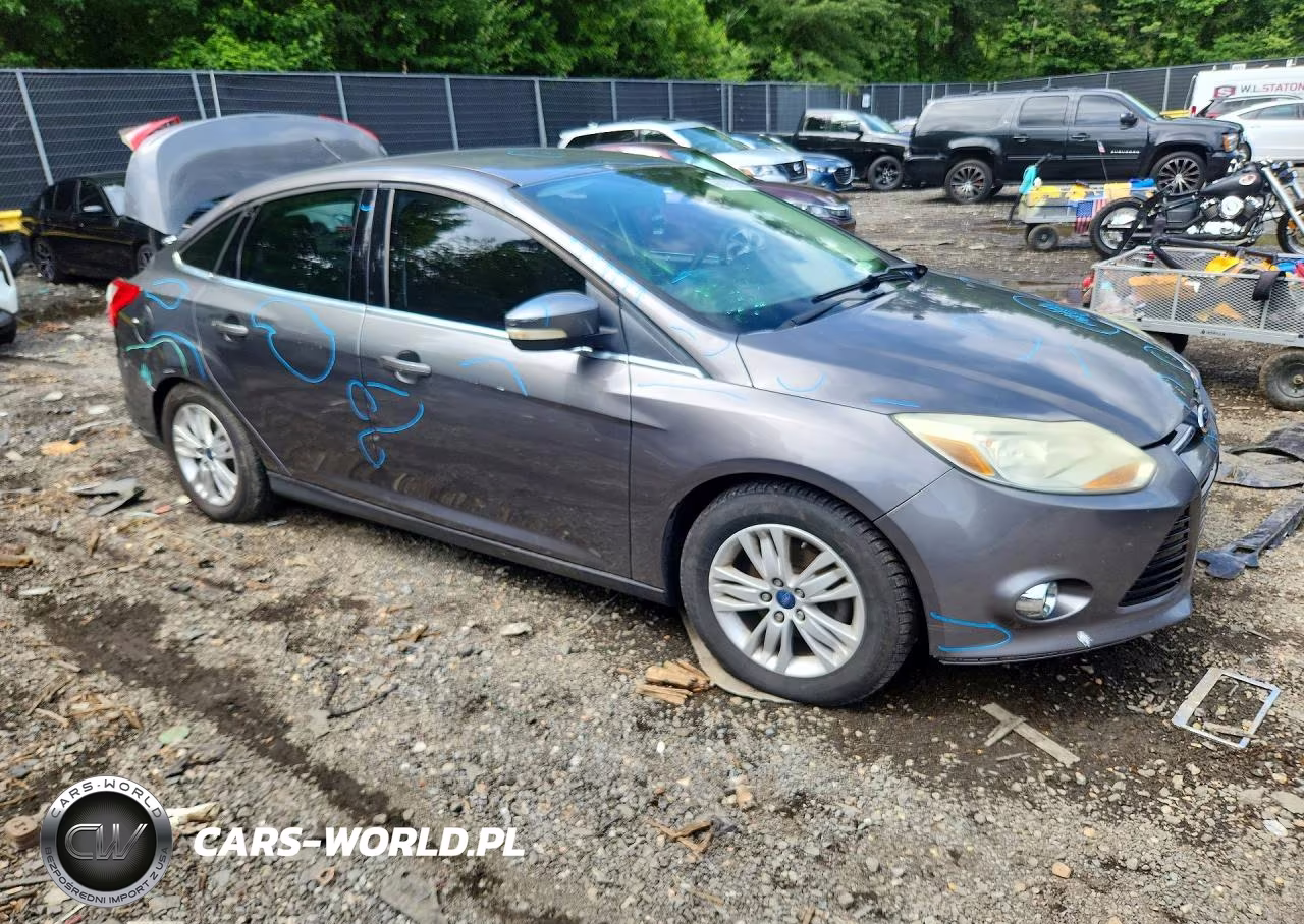 2012 Ford Focus Sel VIN:1FAHP3H28CL394460 - 4