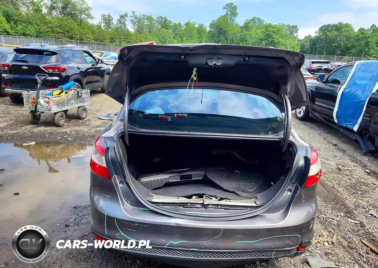 2012 Ford Focus Sel VIN:1FAHP3H28CL394460 - 6
