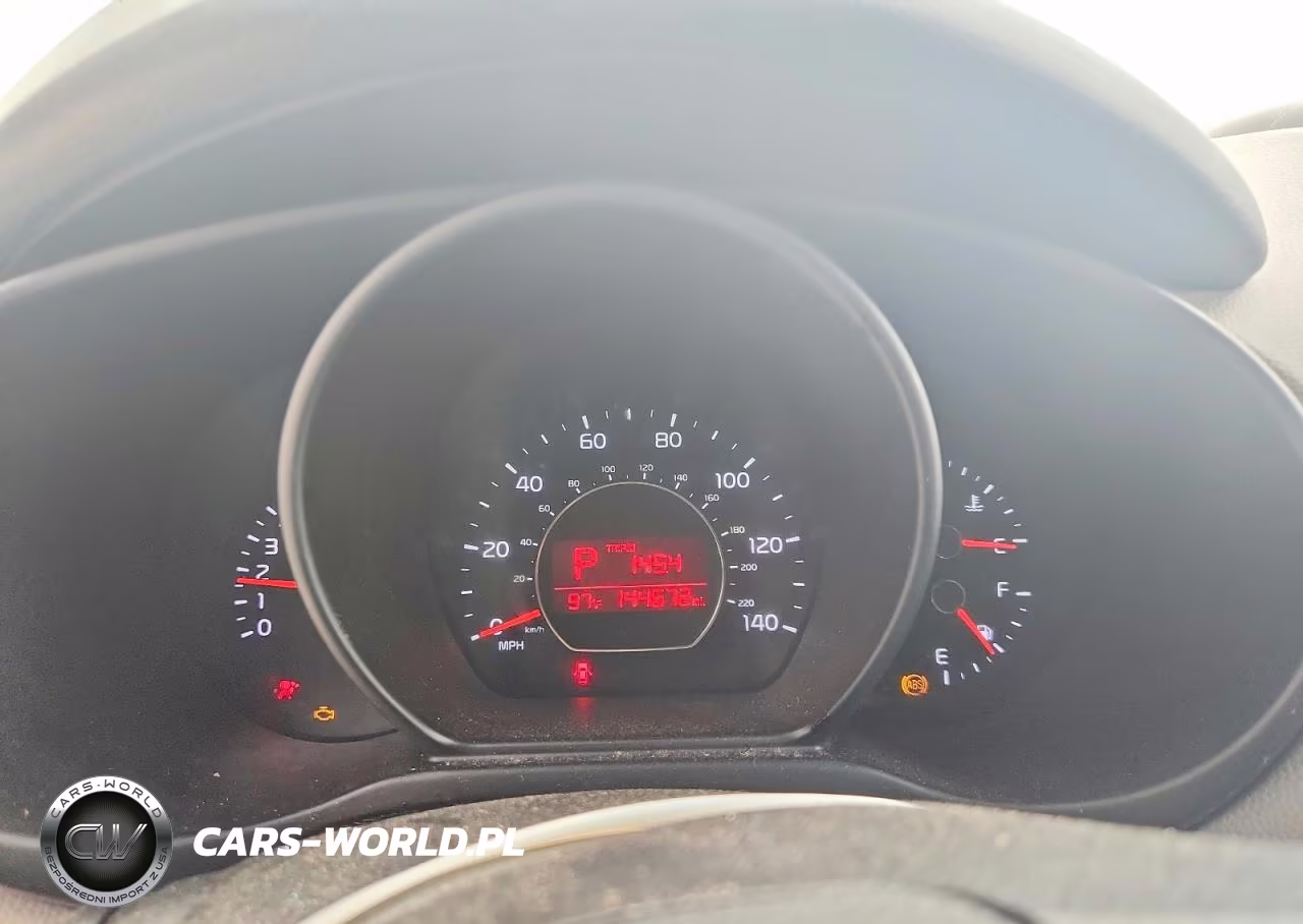 2014 Kia Soul + VIN:KNDJP3A56E7047723 - 9