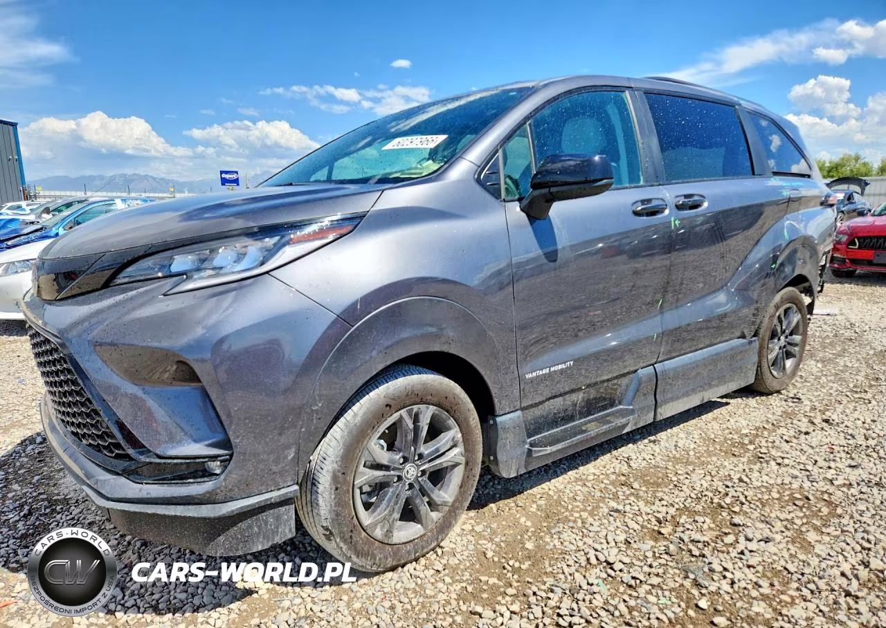 2025 Toyota Sienna Xse – zdjęcie 1 z 12