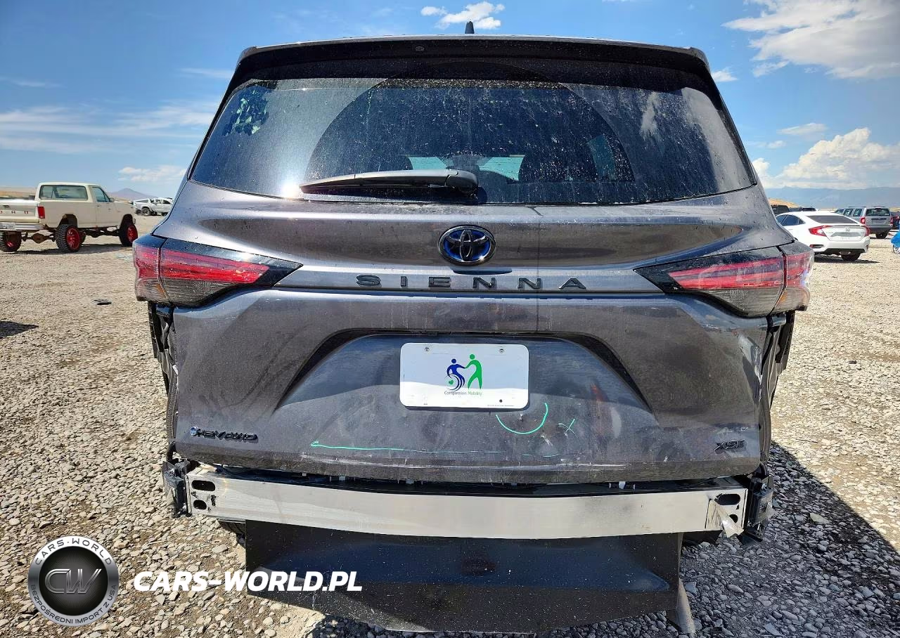 2025 Toyota Sienna Xse VIN:5TDDSKFC9SS179955 - 6