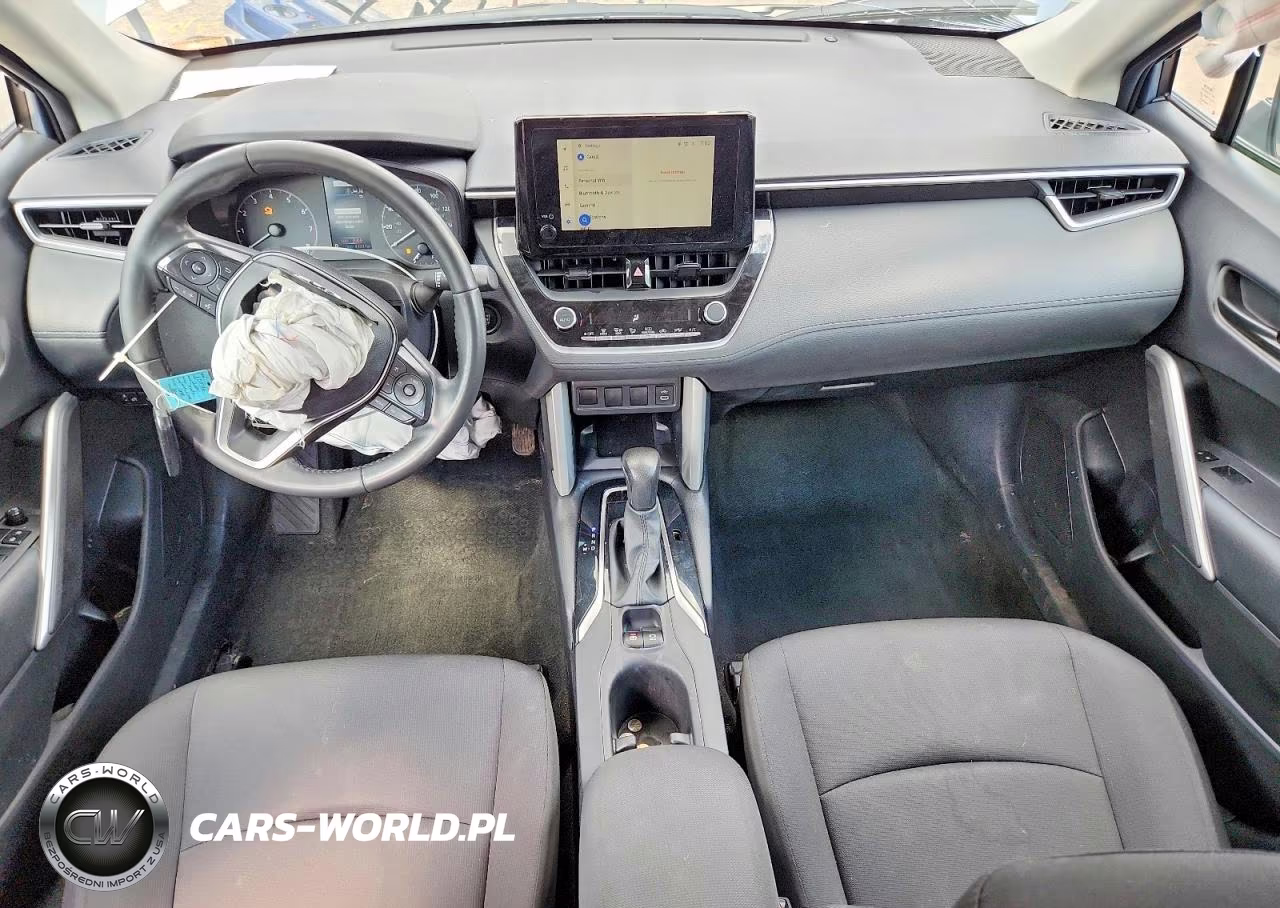 2024 Toyota Corolla Cross Le VIN:7MUCAABG2RV105116 - 8