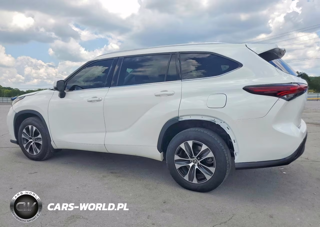 2021 Toyota Highlander Xle VIN:5TDGZRBH8MS079660 - 2
