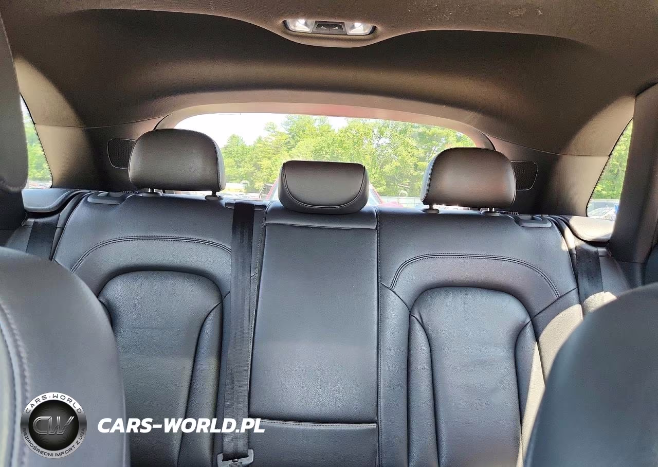 2018 Audi Q3 VIN:WA1JCCFS8JR000874 - 10