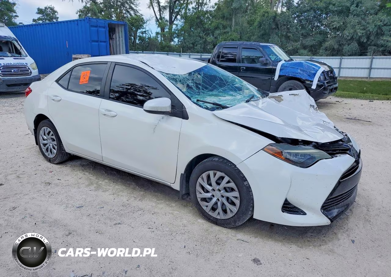 2017 Toyota Corolla Le VIN:5YFBURHE0HP669002 - 4