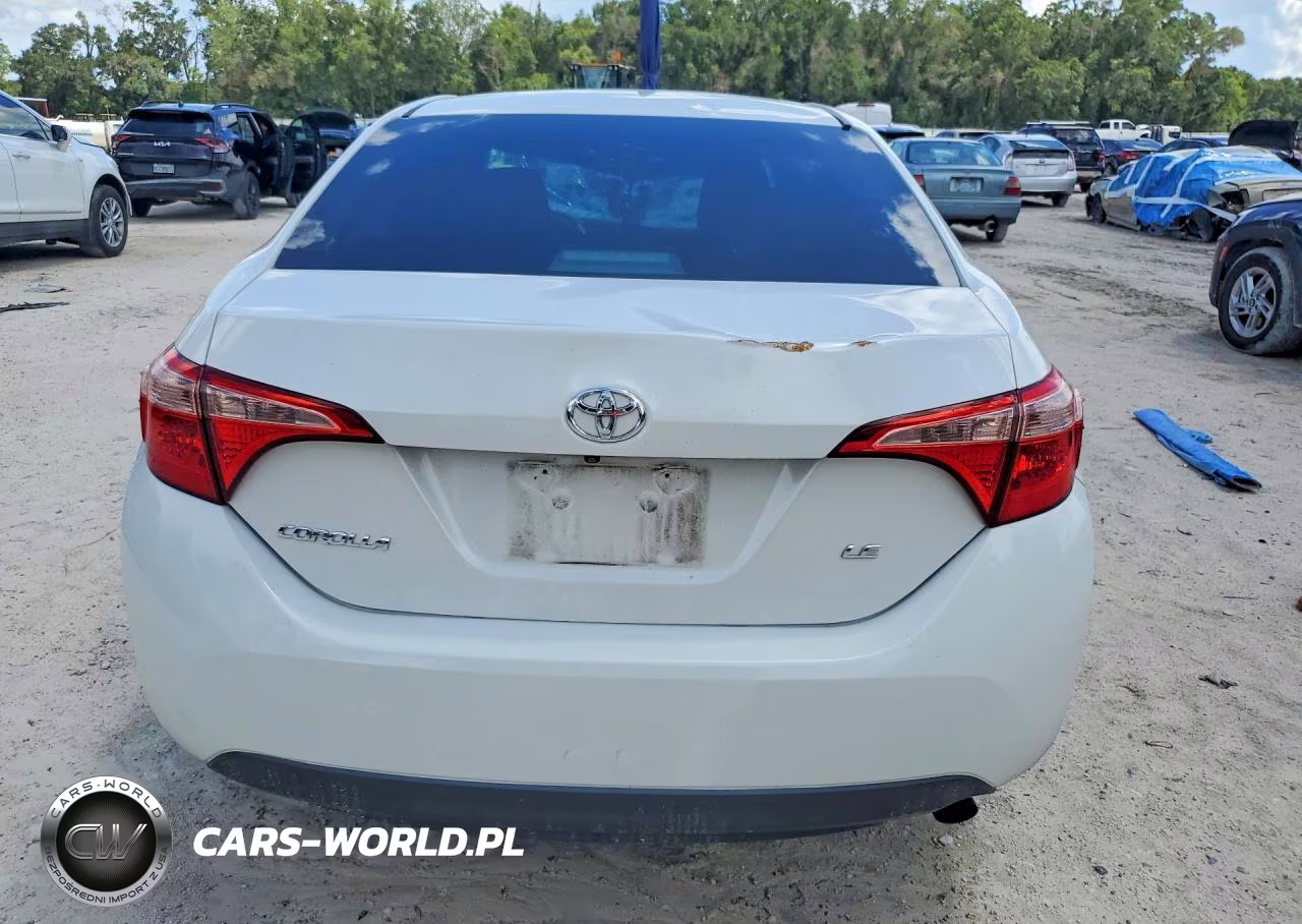 2017 Toyota Corolla Le VIN:5YFBURHE0HP669002 - 6